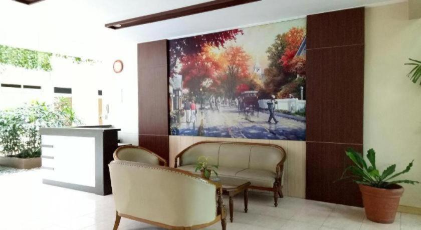 Hotel Sulawesi Jember Exterior photo
